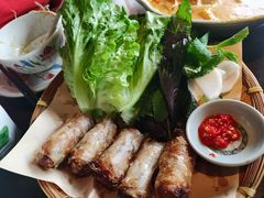 -大头虾越式风味餐厅(光明广场店)