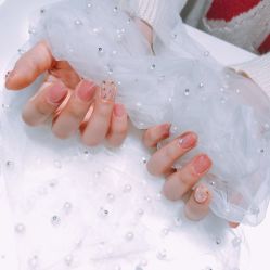 -染指坊日式美甲美睫设计中心