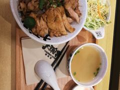 大碗过瘾双拼-熊吞·大碗丼烧肉饭(济宁万达广场店)