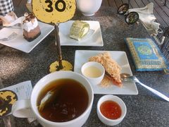 薄荷茶-莓园冰淇淋店