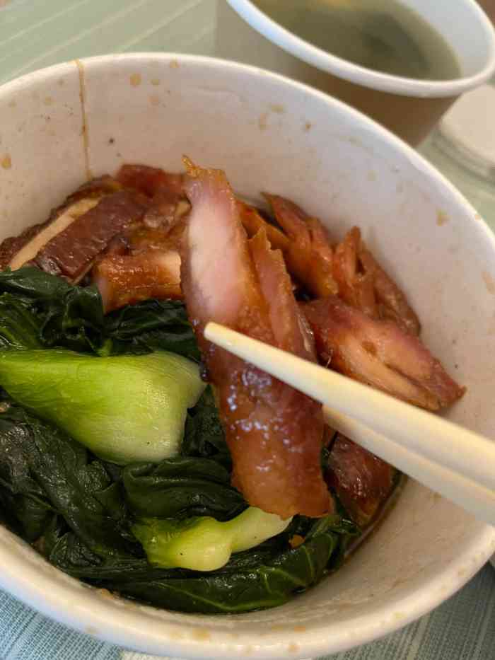 朱三卤鹅(翠竹店)-"现在每天都能看到在店里烧,味道也相比之前.