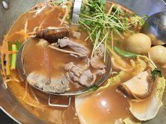 -王奋斗贵州酸汤牛肉火锅