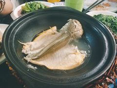 泉水鲜黄鱼-蟹黄鱼面·锦园(定西路店)