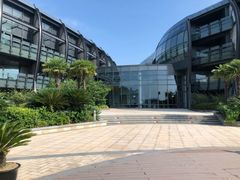 -上海滴水湖皇冠假日酒店