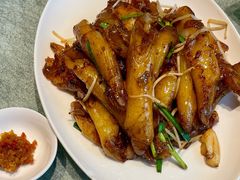 韭菜芽菜炒猪肠粉-花城苑广府菜(侨鑫店)