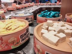 -龍歌自助小火锅(市南金茂湾店)