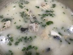 鱼头汤-雪野鱼头大王邢府公老店(雪野湖店)