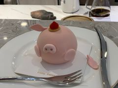 -Fridi Patisserie Cafe