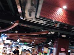 -中百仓储超市有限公司(越秀星汇维港店)