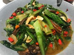 油麦菜炒鳝片-千百味红餐厅·江西菜(绿地双子塔店)