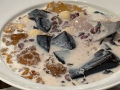 -RUXU入续糖水铺与包(卓悦中心店)
