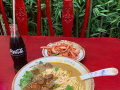 红烧牛肉面-金杨拉面王小吃面馆·牛三宝面·红烧牛肉粉
