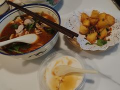 -窄巷口生烫牛肉米线(客村店)