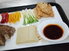 -红栌温泉山庄生态美食餐厅