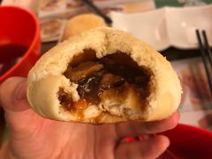 酥皮焗叉烧包-添好运点心专门店(深水埗店)