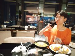 -唐拉雅秀酒店-西锦汇空中BBQ·思创餐厅