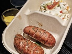 香肠土豆泥-老鲨鱼披萨店