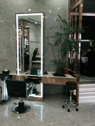 -Meng Lang 梦郎白金店