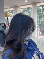-诗悦发型SALON·圣罗兰店