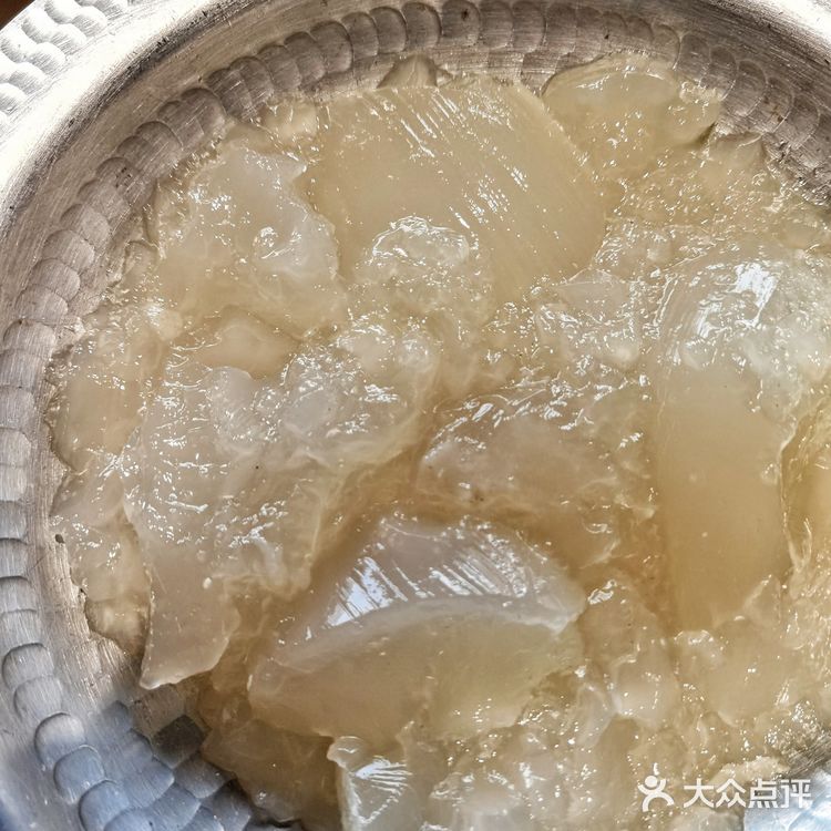 入秋在亮马河边,吃胶原蛋白小火锅🔥