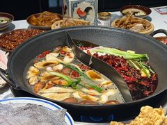 -卤校长老火锅(杨家坪直营店)