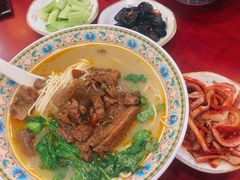 -金杨拉面王小吃面馆·牛三宝面·红烧牛肉粉