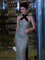 -艾米丽婚纱礼服