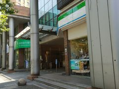 -全家便利店(新闸路二店)