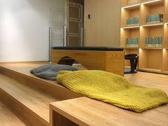 -漕河泾街道图书馆(漕河泾社区文化活动中心店)