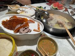 -三人行骨头王火锅(长寿店)