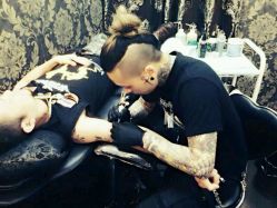 android_upload_pic-KISS TATTOO 中国高端刺青店