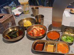 -草家酱蟹炭火烤肉店(珲春南路一店)