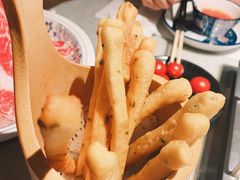 茴香小油条-尚尚仙·酸汤猪手·猪肚鸡火锅(华联万柳购物中心店)