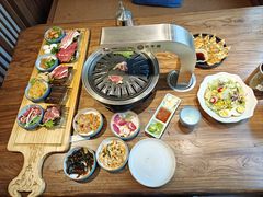 -明洞阿姨·韩式酱蟹烤肉·创意料理(三元桥店)