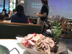 -洪氏嗨捞·猪肚鸡火锅(阳光天地店)