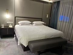 -杭州滨江宝龙城华美达酒店