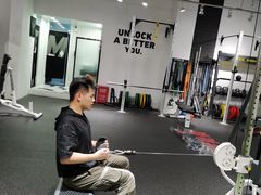 -汗水空间私教健身连锁(SM广场店)