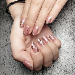 -摩睫+皮肤管理·科学美容中心