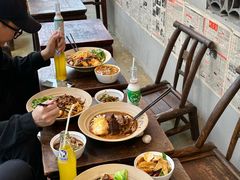 -方铲铲·成都板凳面(滨江银泰店)