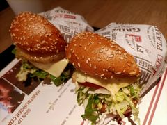 -The Habit Burger Grill 哈比特汉堡(复兴soho店)