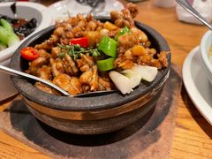 石锅牛蛙-新白鹿餐厅(百联中环店)