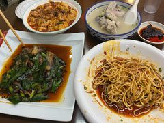 -丁太婆老妈蹄花(人民公园非遗总店)
