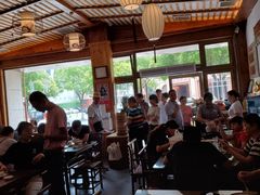靠窗位-笑来喜馄饨小笼工坊店(湖滨街店)