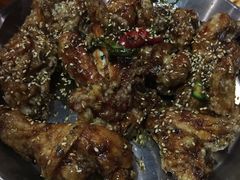 -BHC炸鸡(明洞总店)