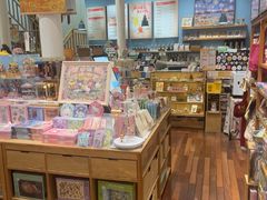 -猫的天空之城概念书店(杭州南宋御街店)