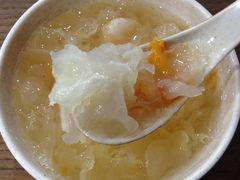 銀耳水果羹-随柳居·苏式小吃(建新巷店)