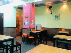 大堂-丽虹云南过桥米线(兴工街店)
