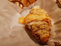 杏仁羊角-麦田工坊(月湖店)