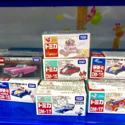 -逝水玩具折扣店