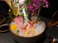 -蟹犇前•帝王蟹雪蟹(陆家嘴店)